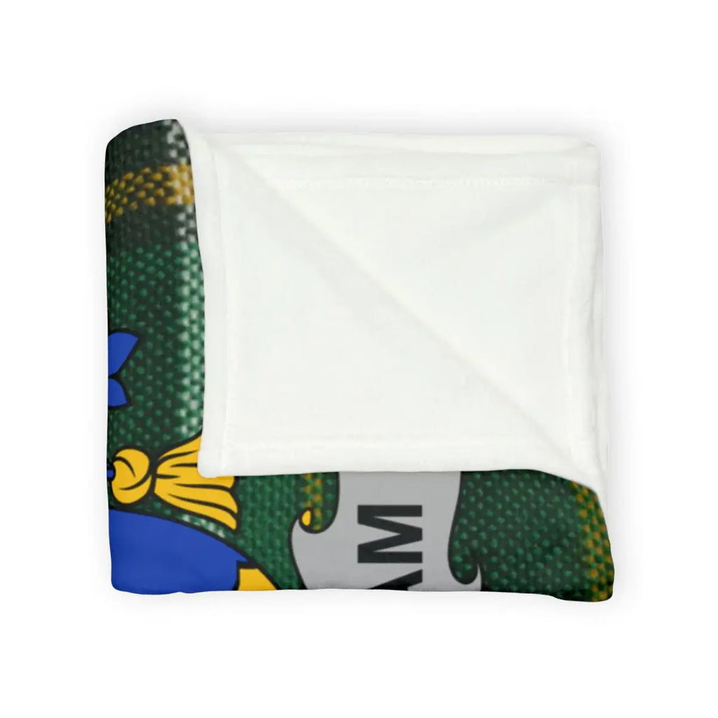 Warm Cozy Sherpa Blanket Featuring Decorative Design