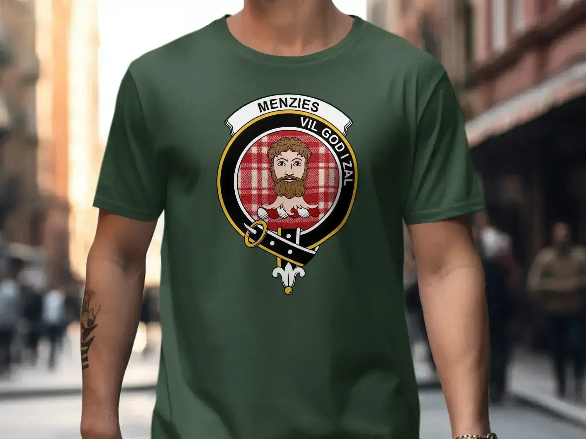 Menzies Vil God I Zal clan emblem t-shirt in forest green — cotton short sleeve with tartan crest