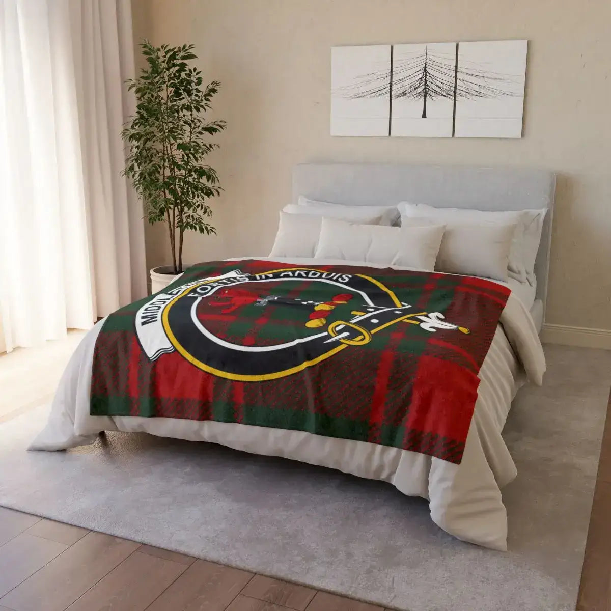 Cozy Red and Green Clan Crest Blanket for Home Decor