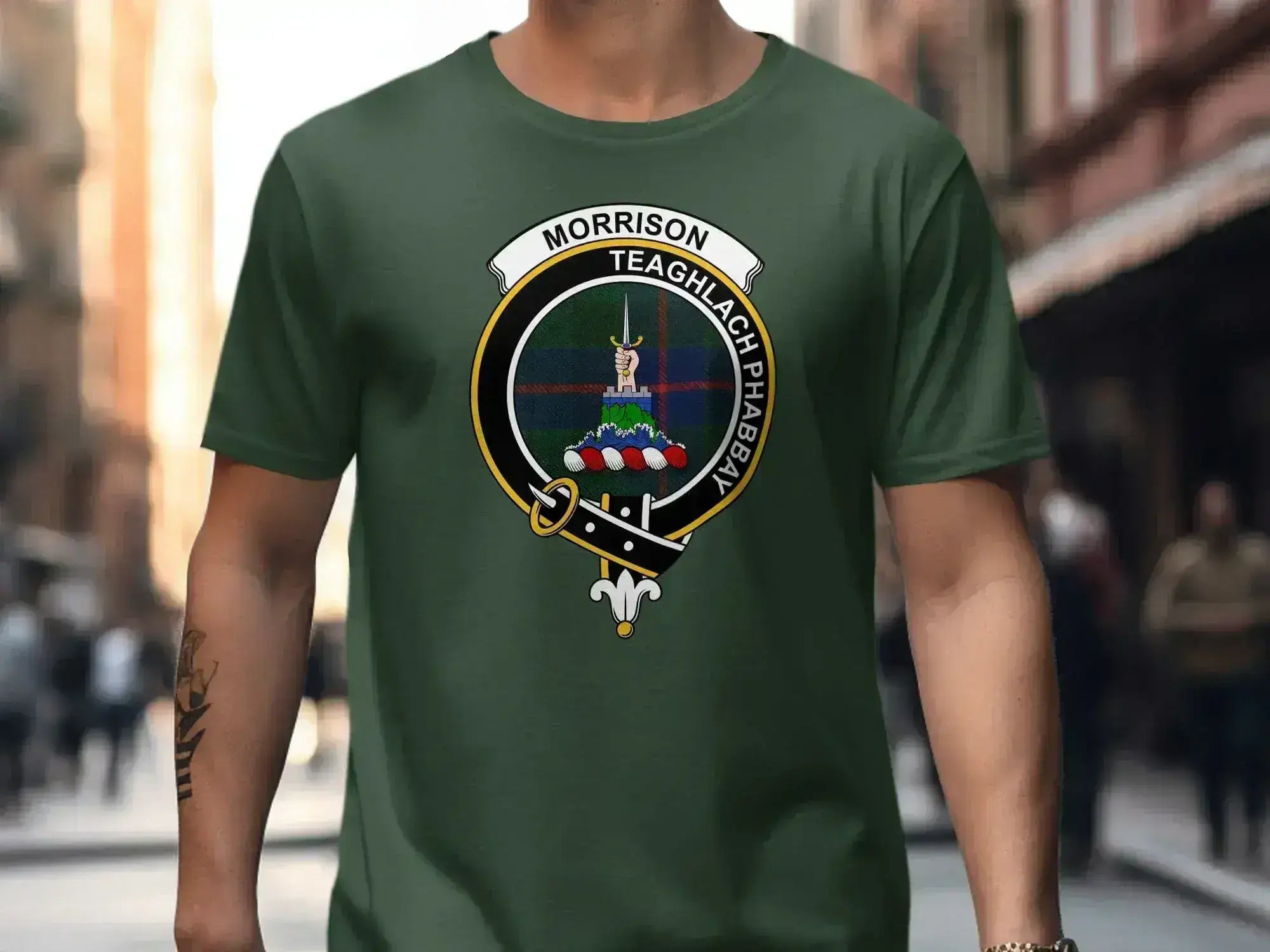 Morrison Teaghlach Phabbay crest graphic t-shirt in royal blue — cotton short sleeve with tartan design