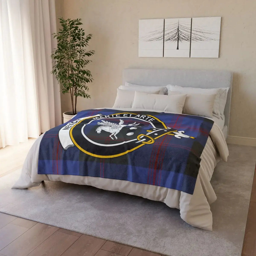 Cozy Bed Cover with Unique Crest Design for Comfort
