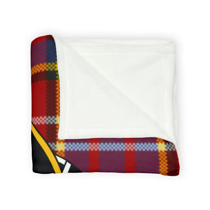 Cozy Red Plaid Patterned Blanket for Bedroom Decor