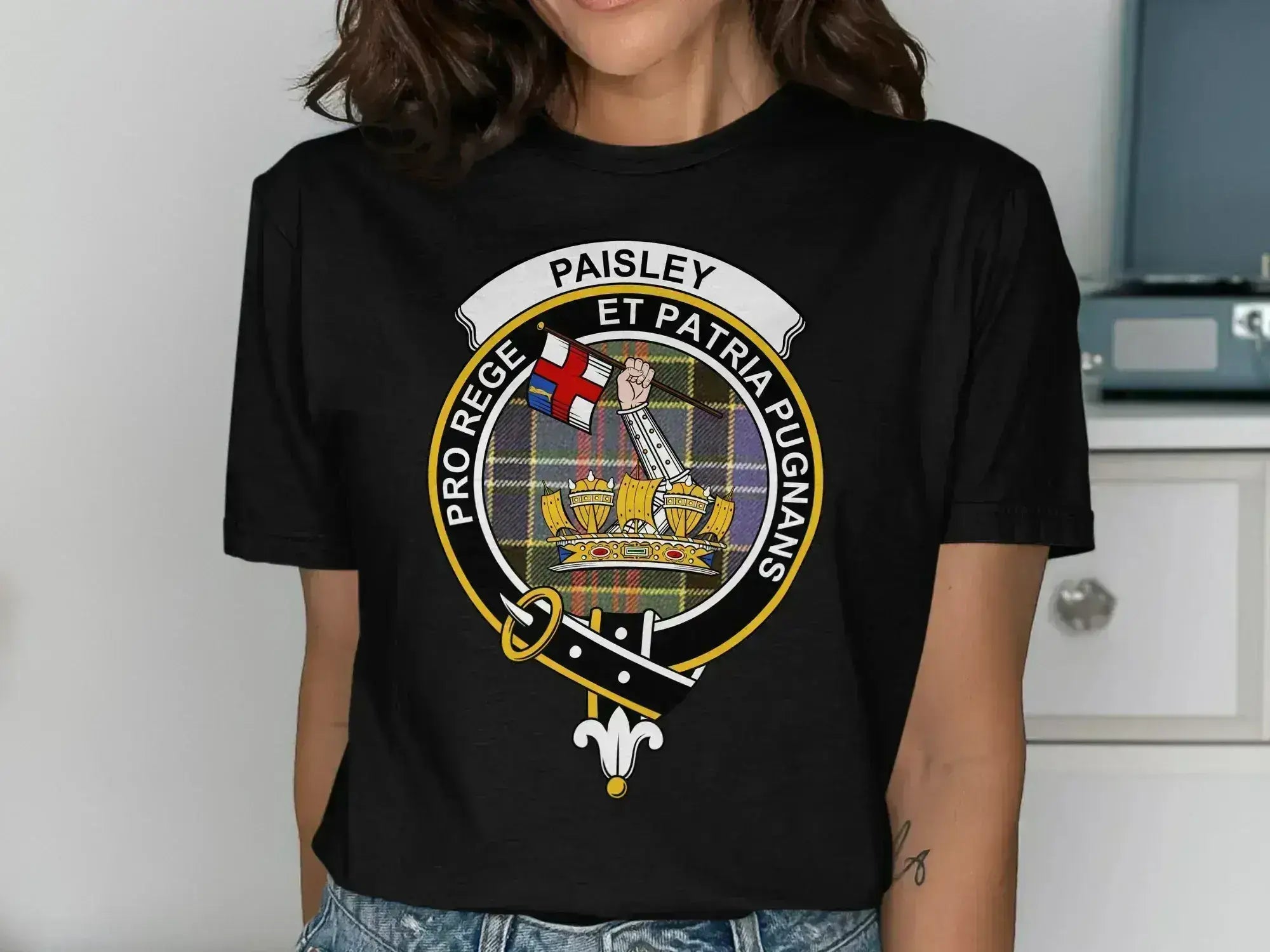 Paisley Pro Rege Et Patria Pugnans T-shirt product type