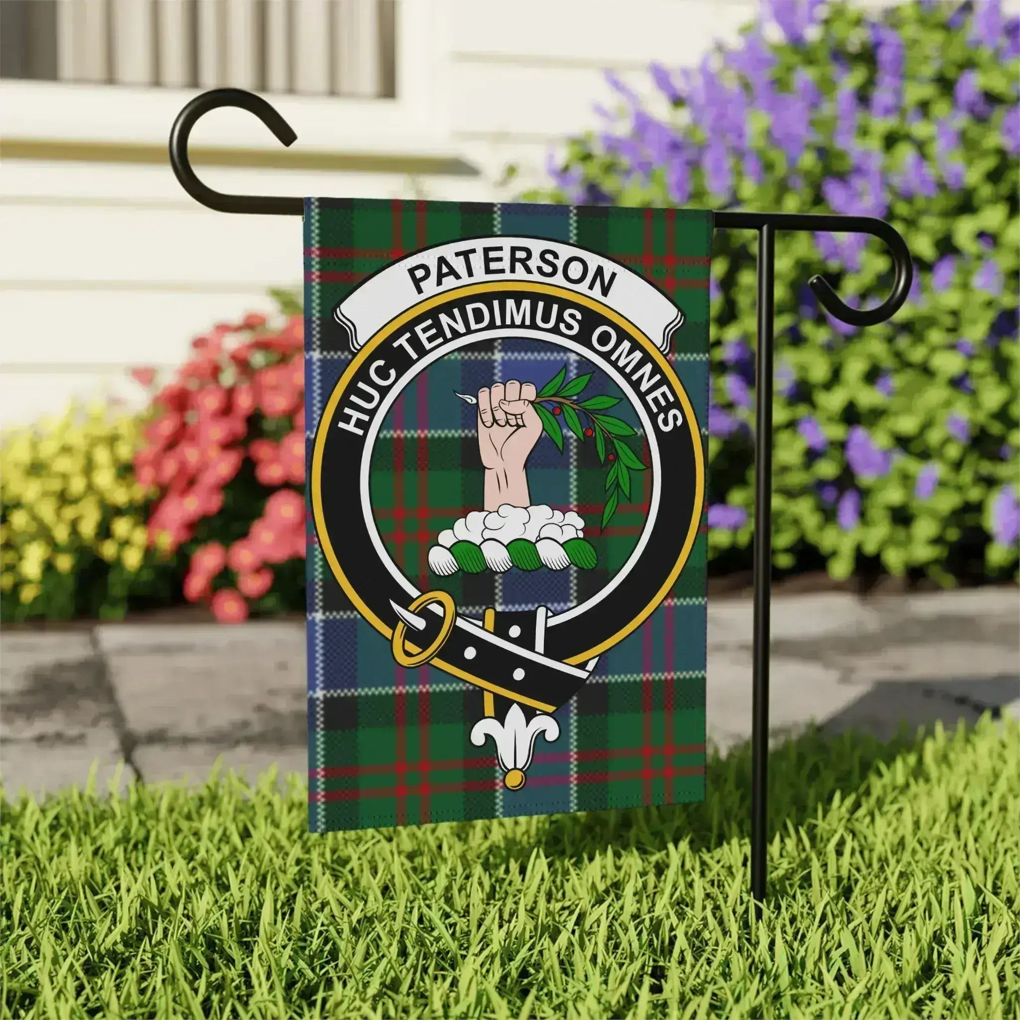 Paterson clan crest outdoor flag — 24.5" x 32" Scottish tartan garden flag on post