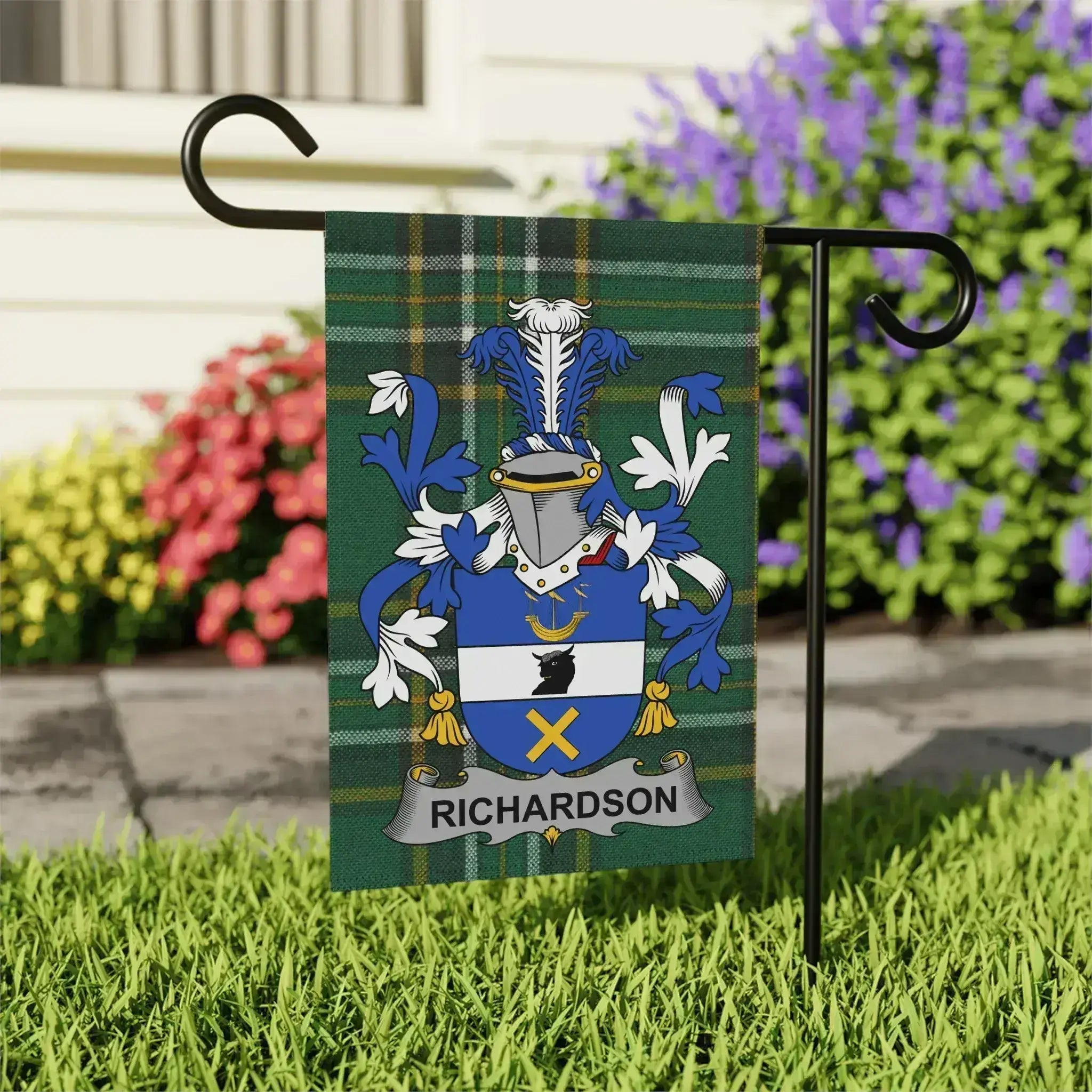 Richardson Family Crest Garden Flag
