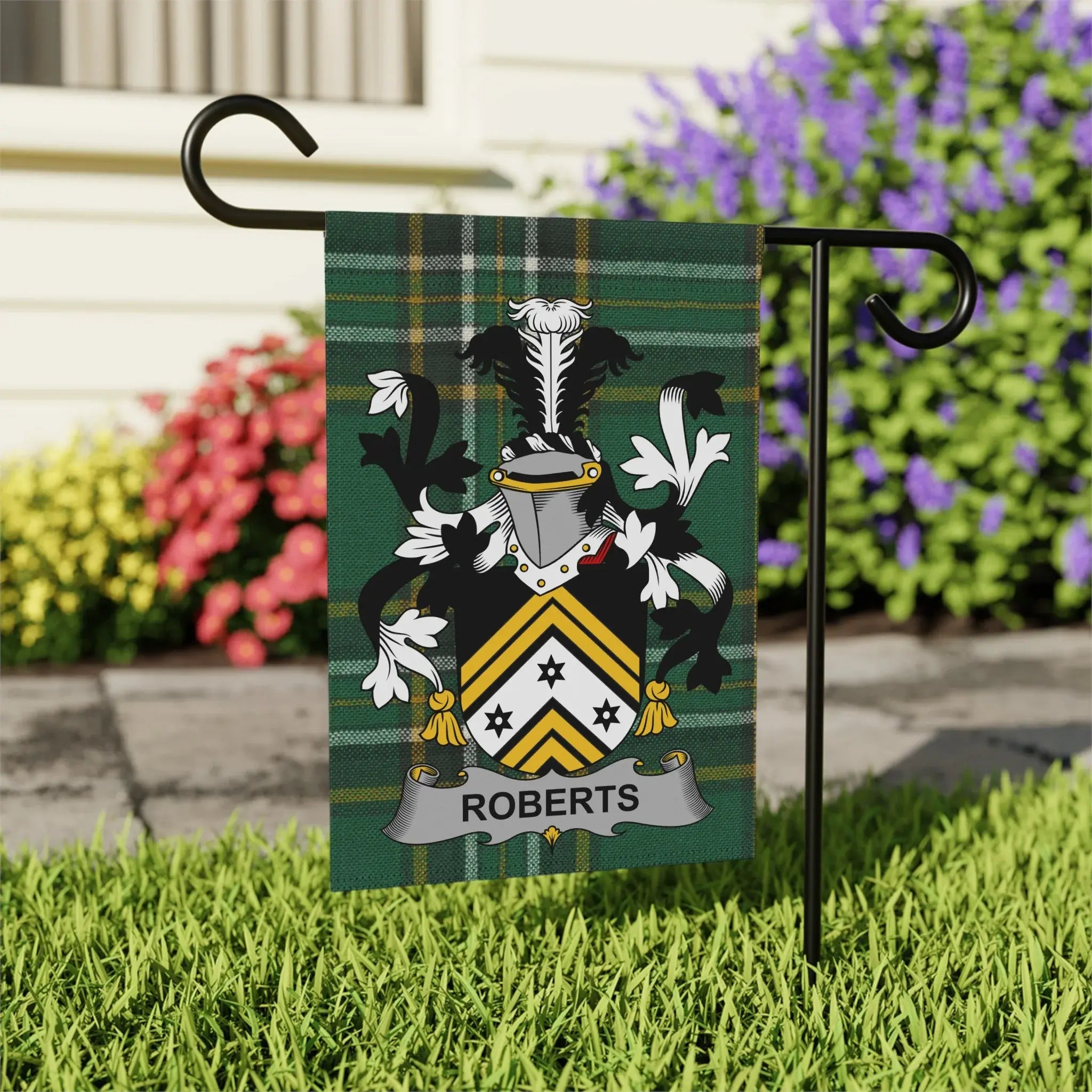 Roberts Custom Family Crest Garden Flag