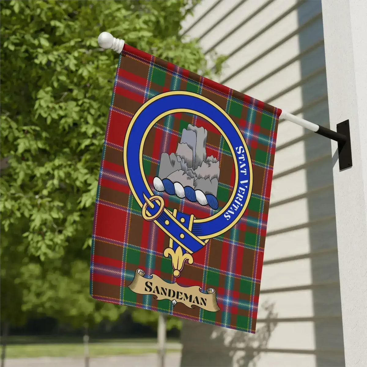 Clan Crest Tartan Flag Stay Ferless Design