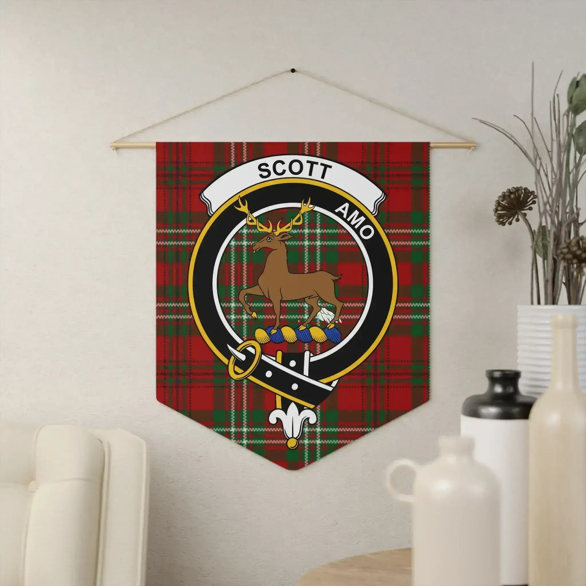 Clan Scott crest tartan pennant — 18x21 inch polyester twill with wooden dowel