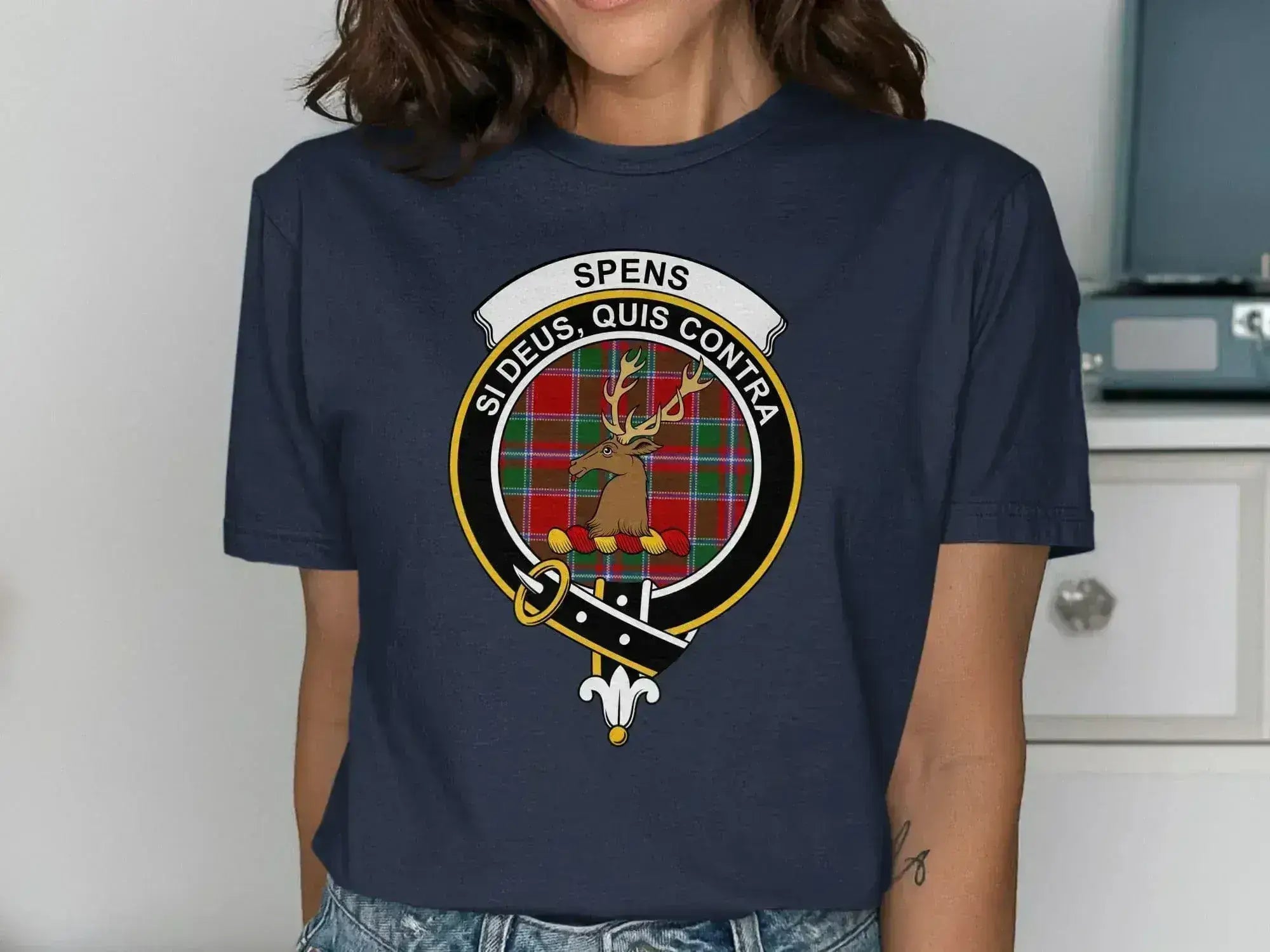 Spens si deus quis contra emblem design t-shirt — navy blue, front view