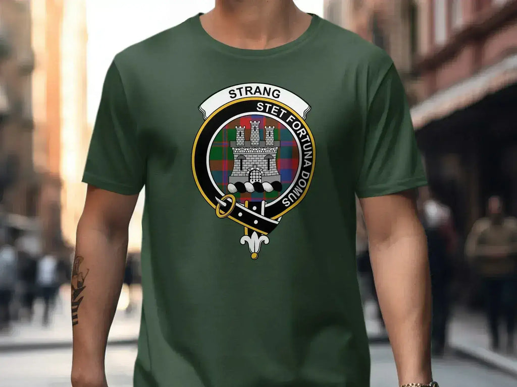 Clan Strang stet fortuna domus crest design t-shirt — black, relaxed fit