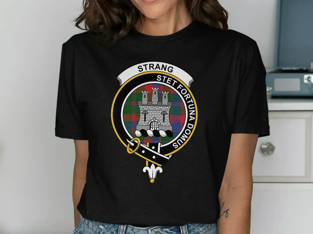 Strang stet fortuna domus emblem shirt — forest green, clan crest