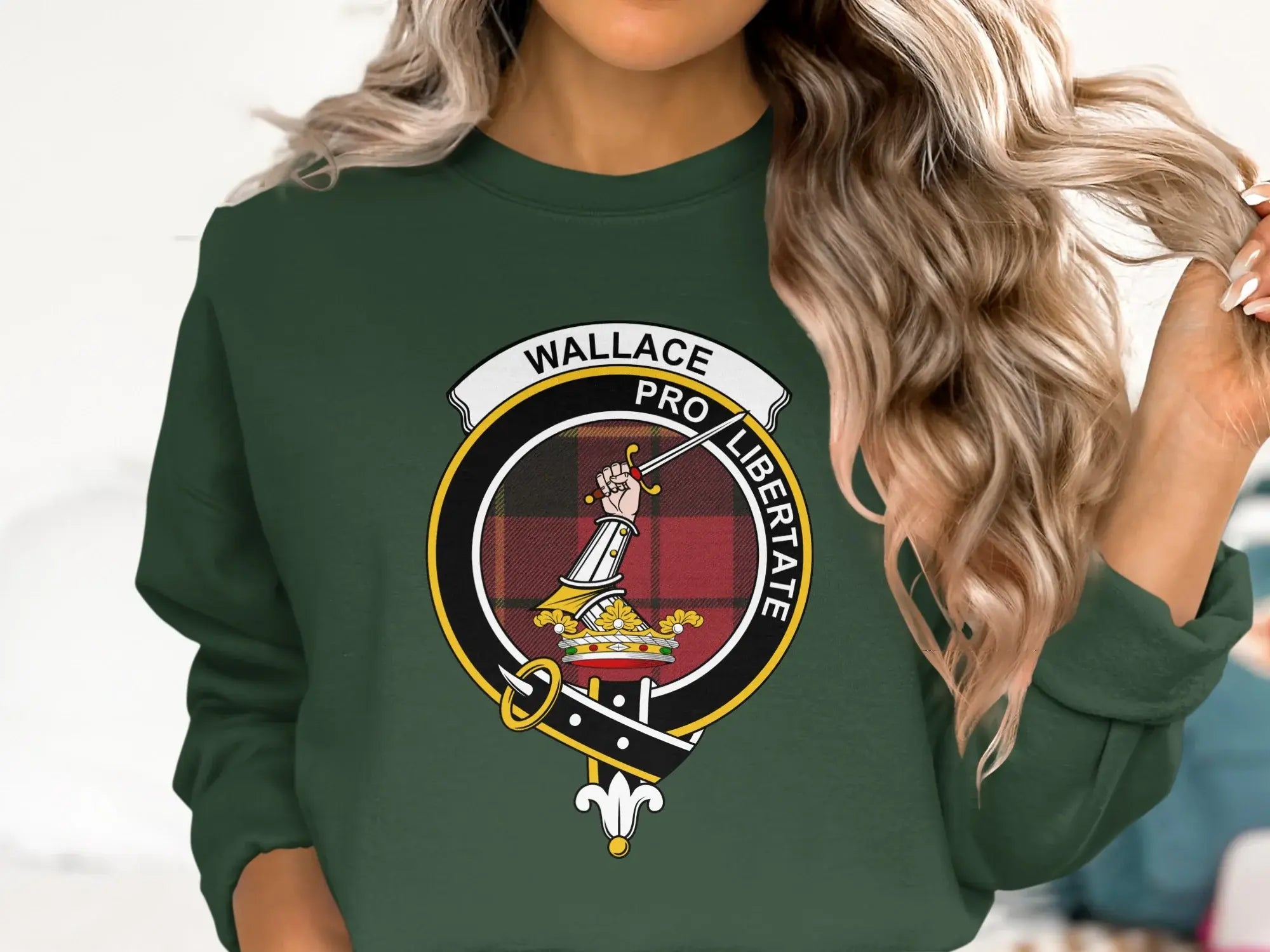 Wallace pro libertate graphic crewneck sweatshirt — navy blue, clan crest