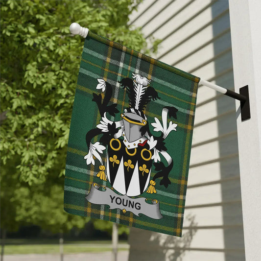 Family Crest Green Plaid House Flag Product