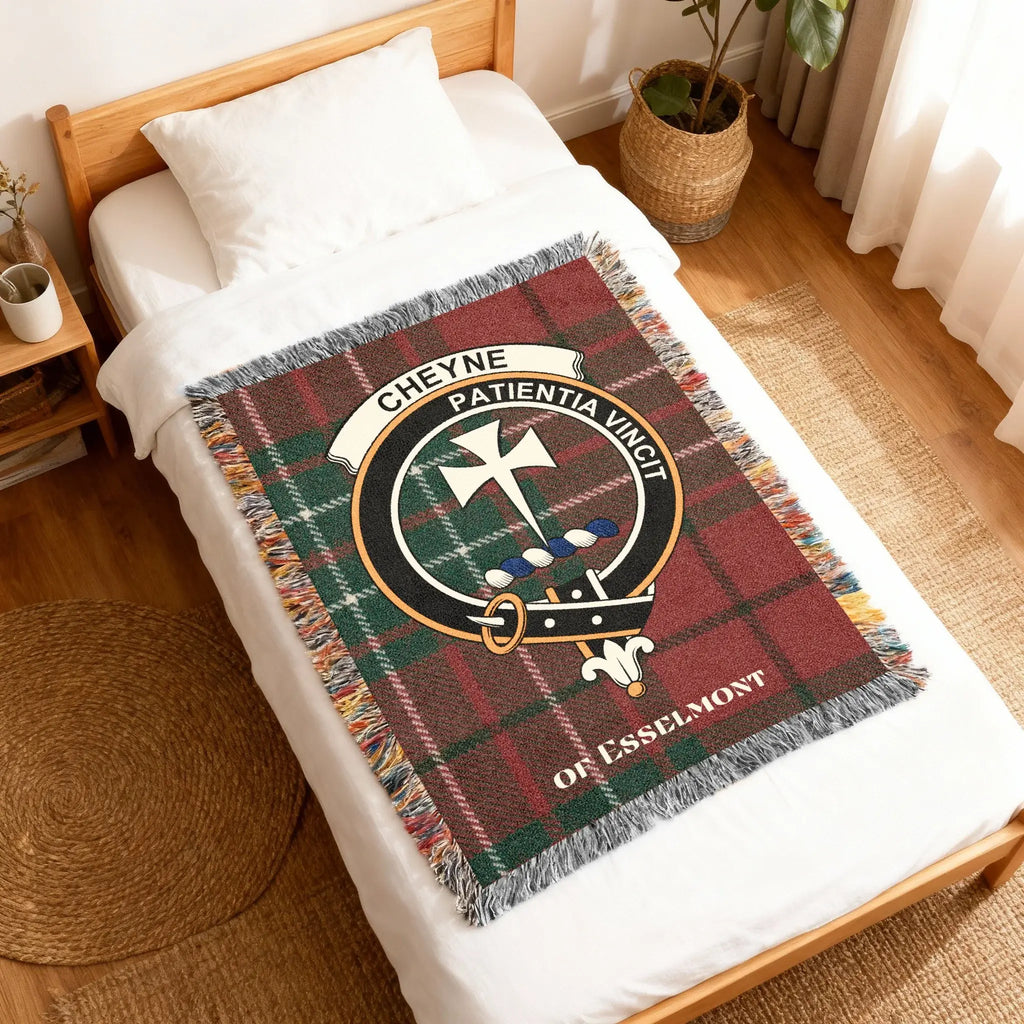 Cheyne Clan Crest Tartan Blanket with Motto Design