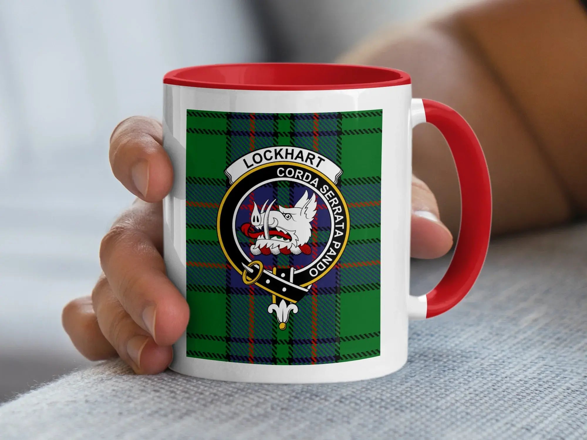 Clan Lockhart tartan mug — 15 oz navy handle, glossy ceramic with crest and Corda Serrata Pando