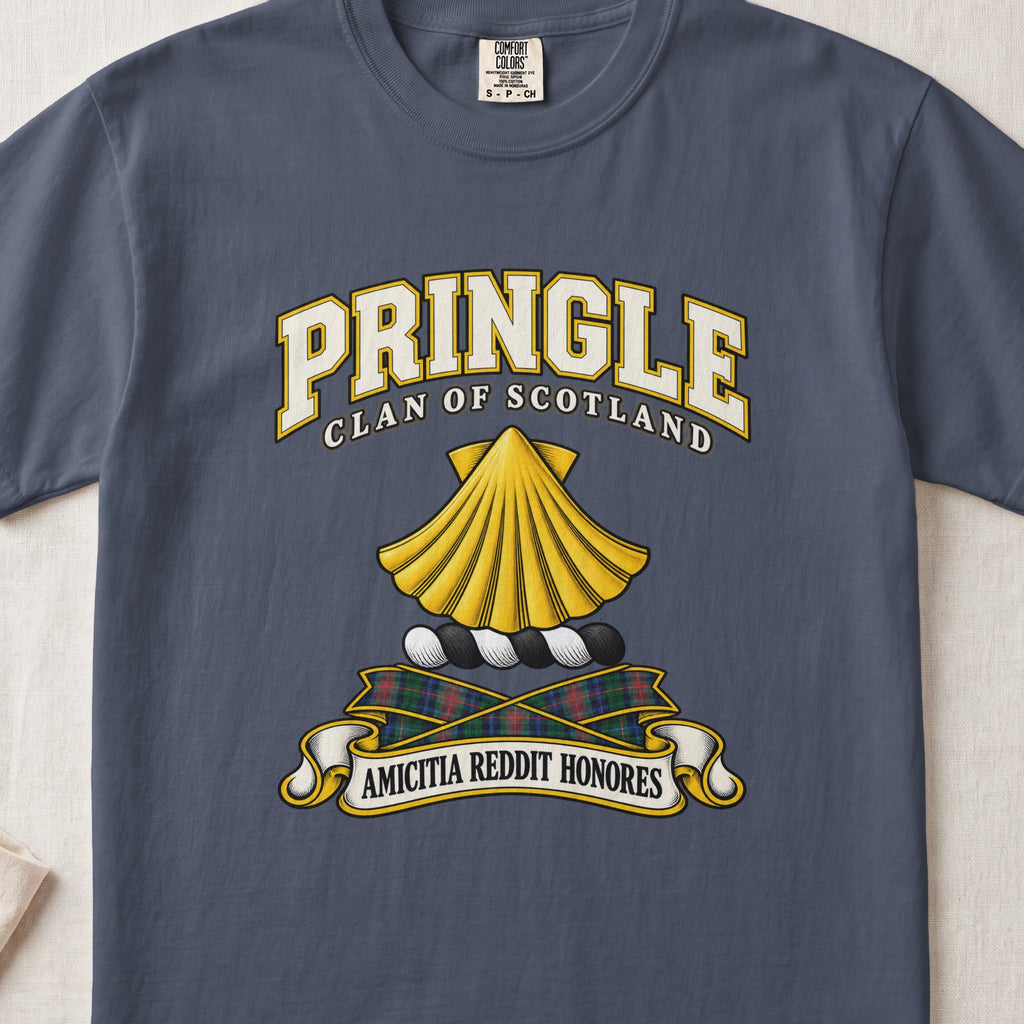 Pringle Scottish clan T-shirt in Midnight, front view with a golden scallop shell and motto design.
