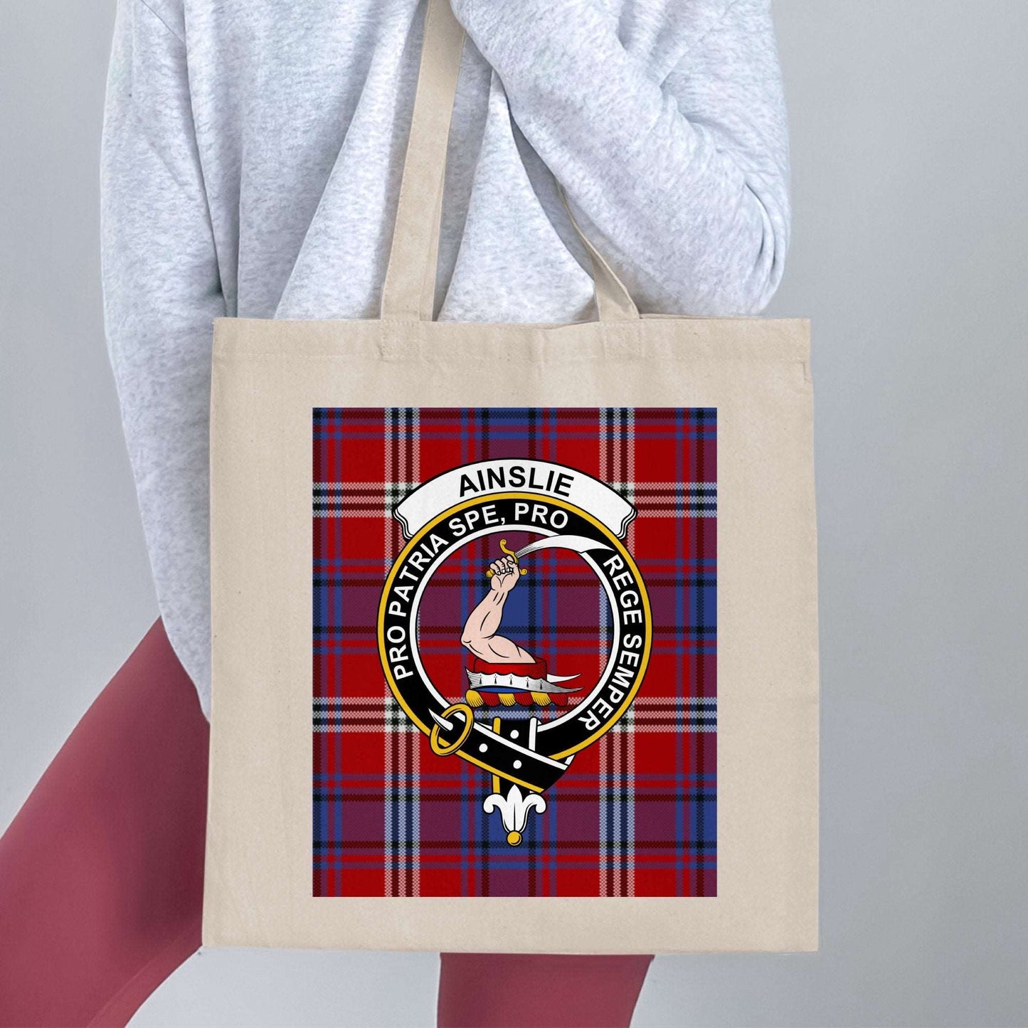 Ainslie Clan Crest Pro Patria Spe Pro Tote Bag - Living Stone Gifts