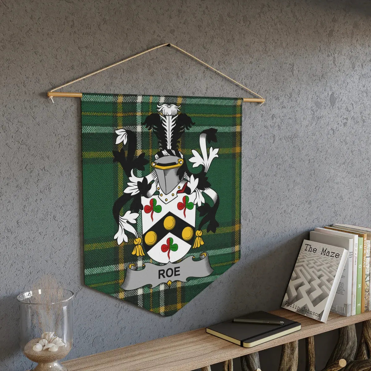 Roe Family Crest Plaid Display Banner product