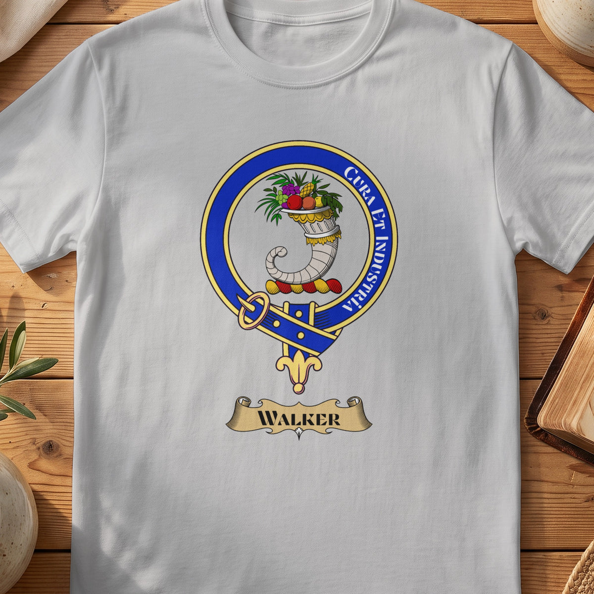 Walker Scottish clan crest T-shirt in Sport Grey