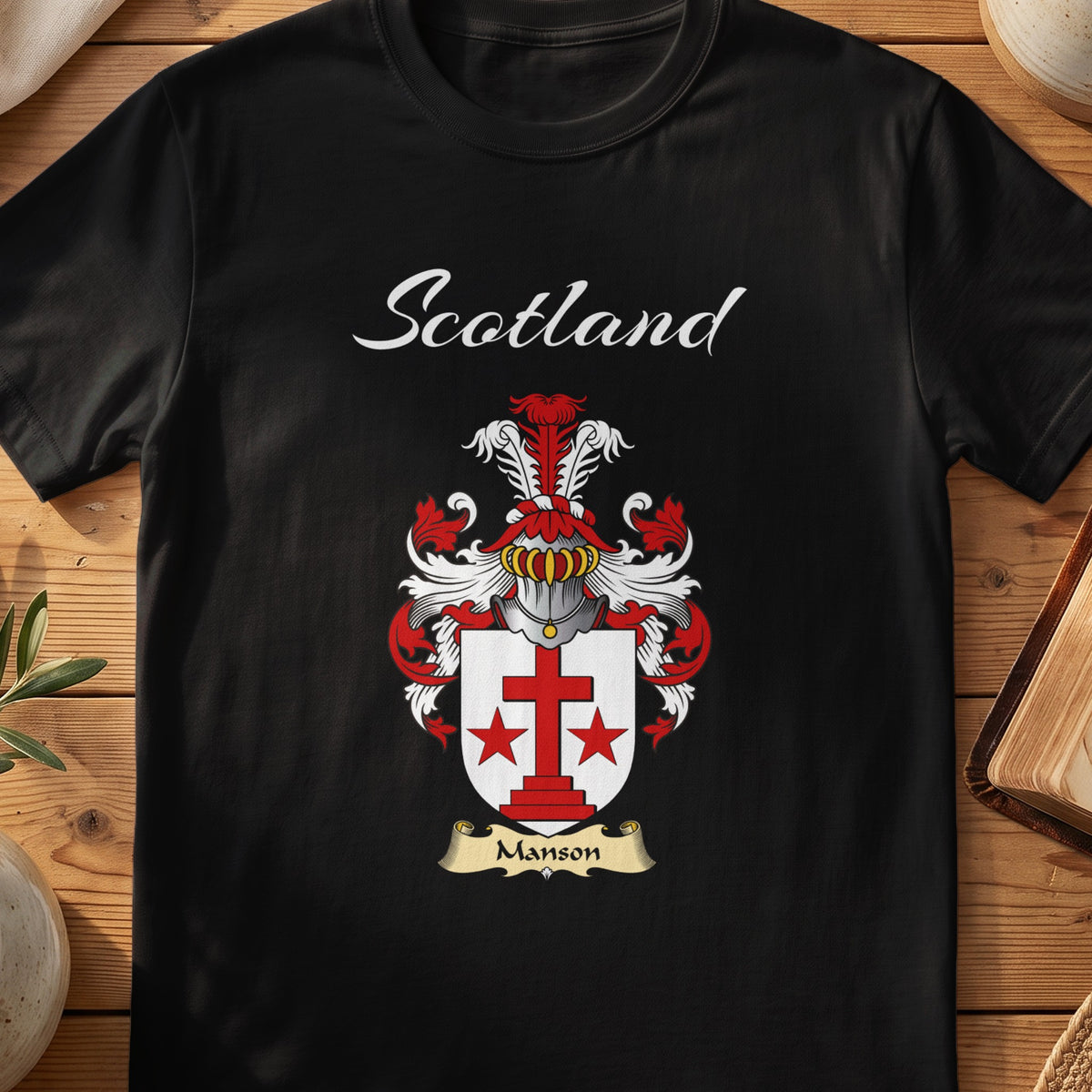 Manson Scottish family shield T-shirt in Black