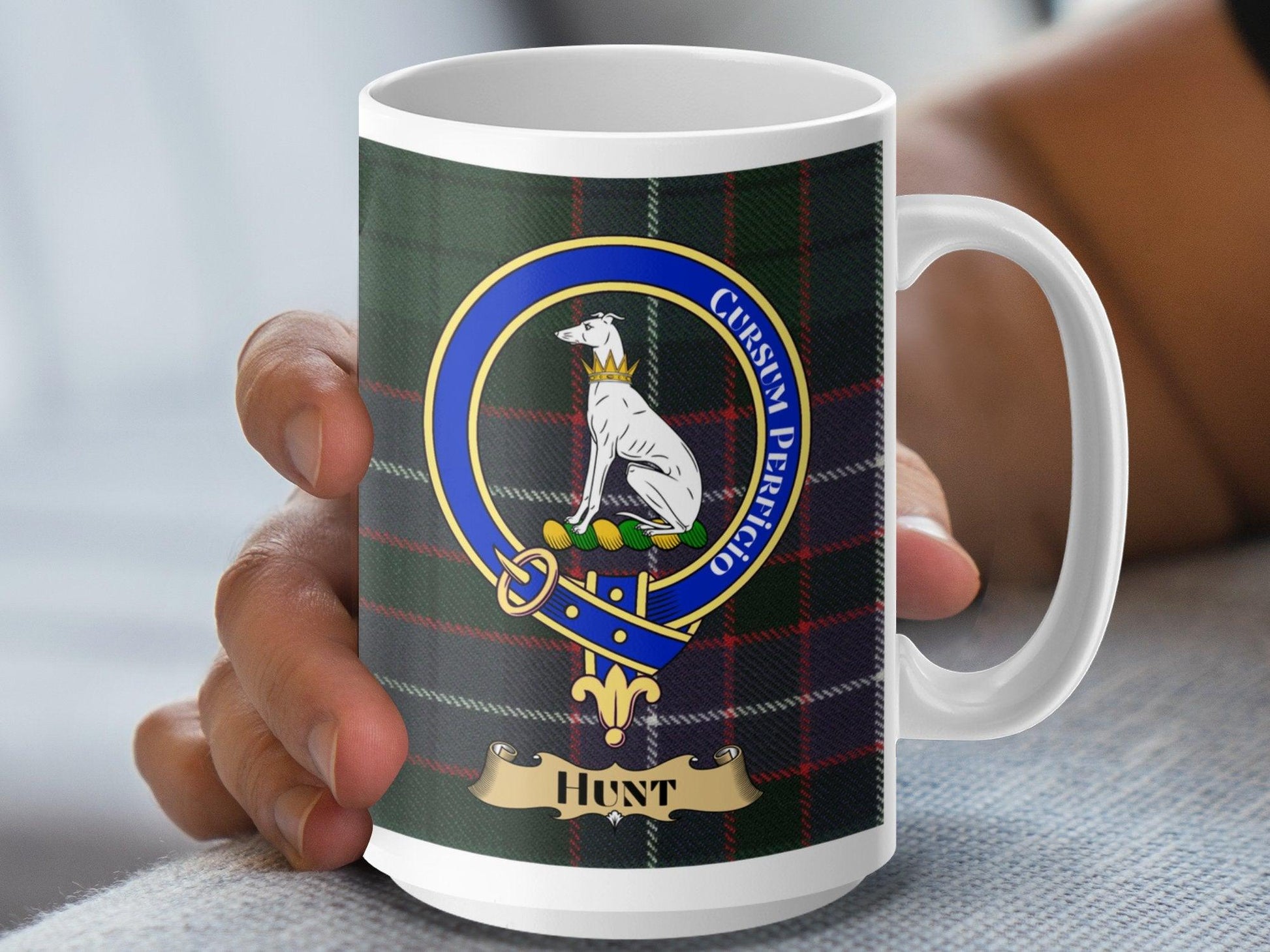 Hunt Clan Crest Tartan Plaid Mug - Living Stone Gifts