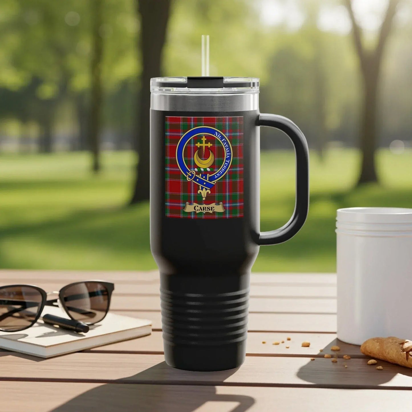 Tartan Insignia Travel Mug with Handle for Hot and Cold Drinks