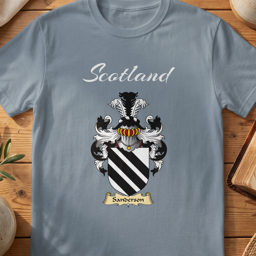 Sanderson Scottish family shield T-shirt in Stone Blue