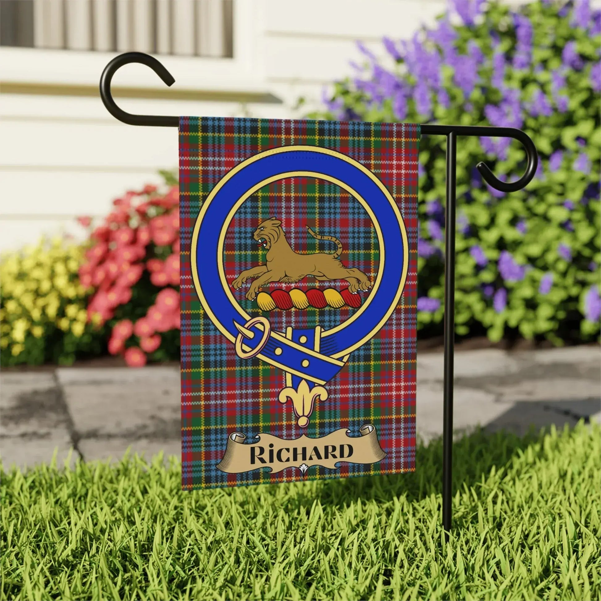 Scottish Clan Crest Garden Flag Personalized Product