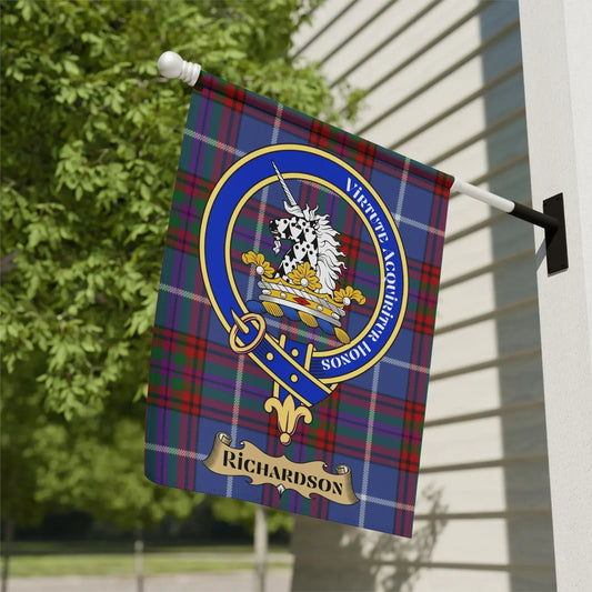 Richardson Vibrant Accipiteramous Crest Flag product
