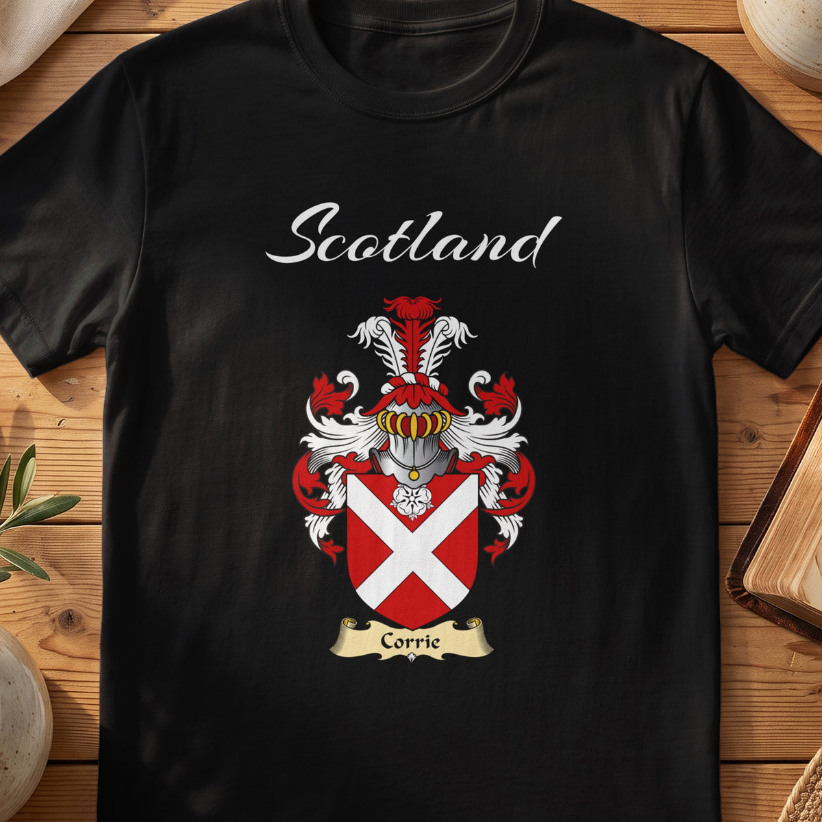 Corrie Scottish family shield T-shirt in Black