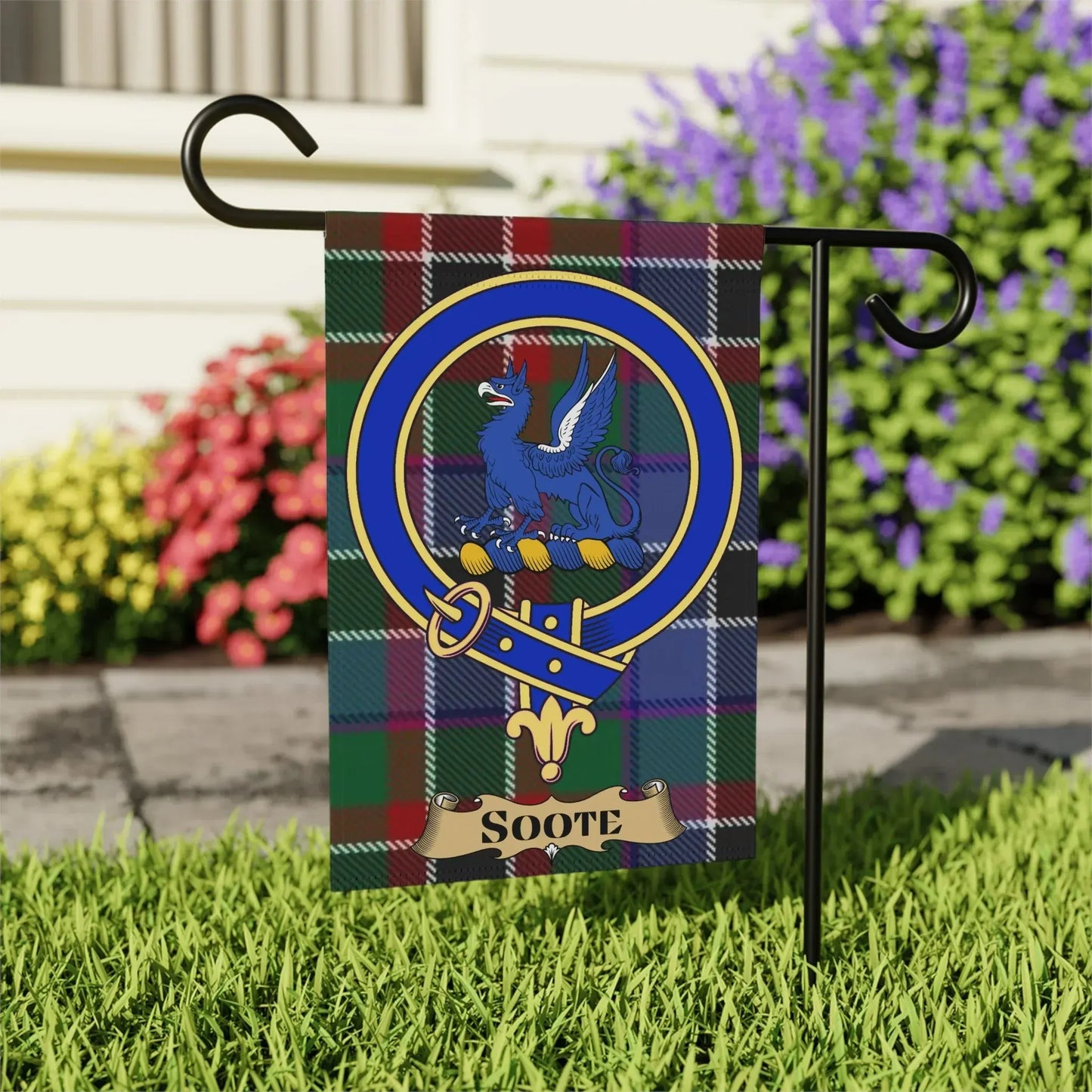 Griffin Crest Tartan Pattern House Banner product
