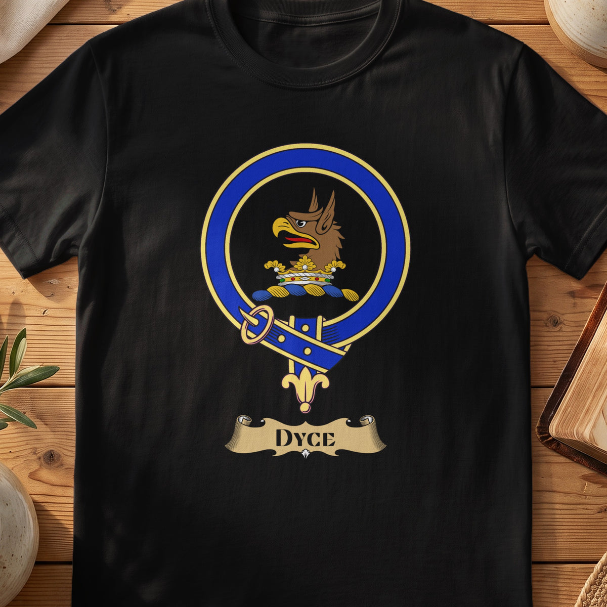 Dyce Scottish clan crest T-shirt in black