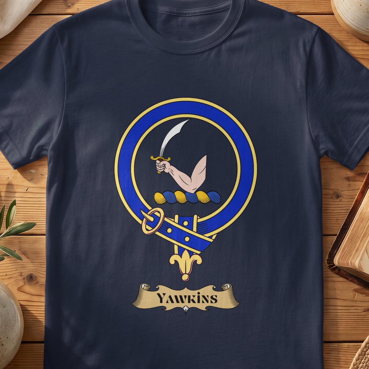 Yawkins Scottish clan crest T-shirt in Navy