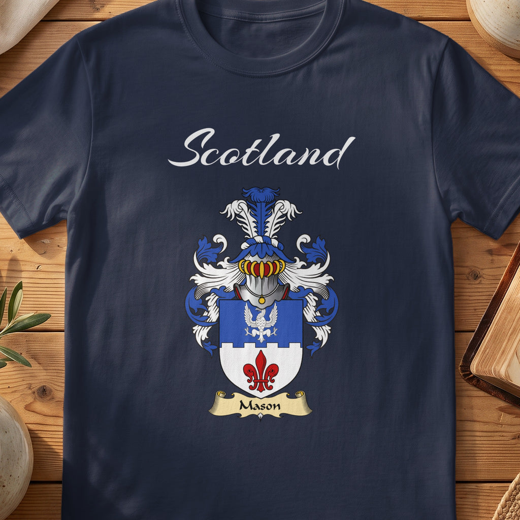 Mason Scottish family shield T-shirt in Navy