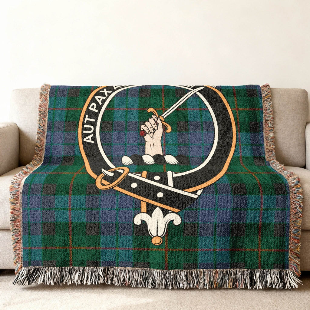 Gunn clan crest tartan blanket — sword heraldic design in 100% woven cotton, fringe edges