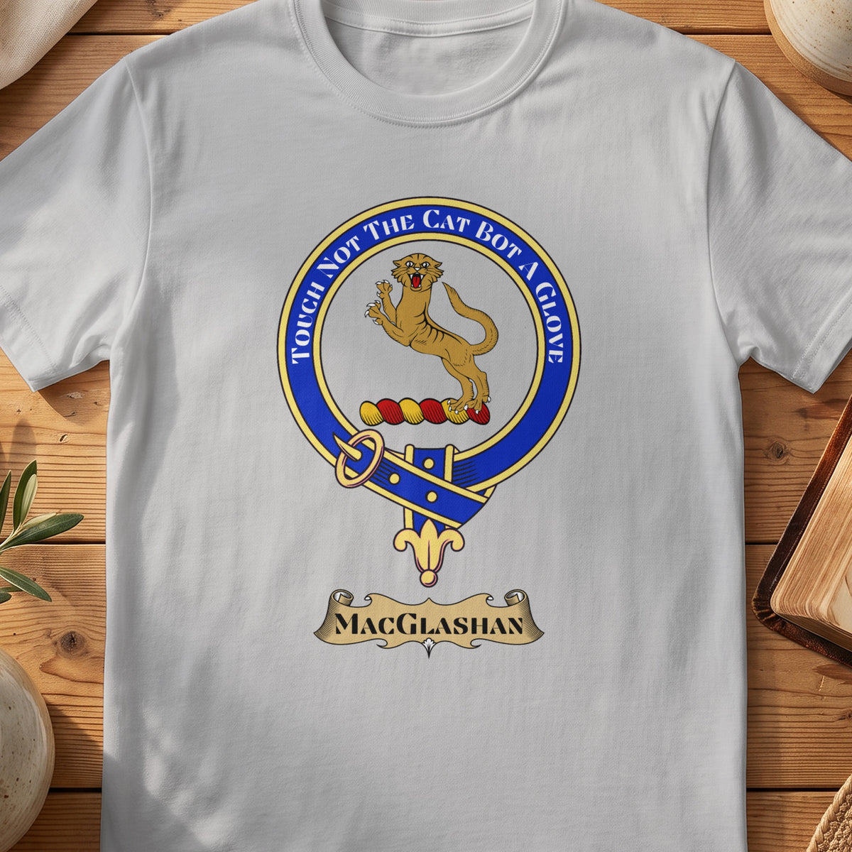 MacGlashan Scottish clan crest T-shirt in Sport Grey