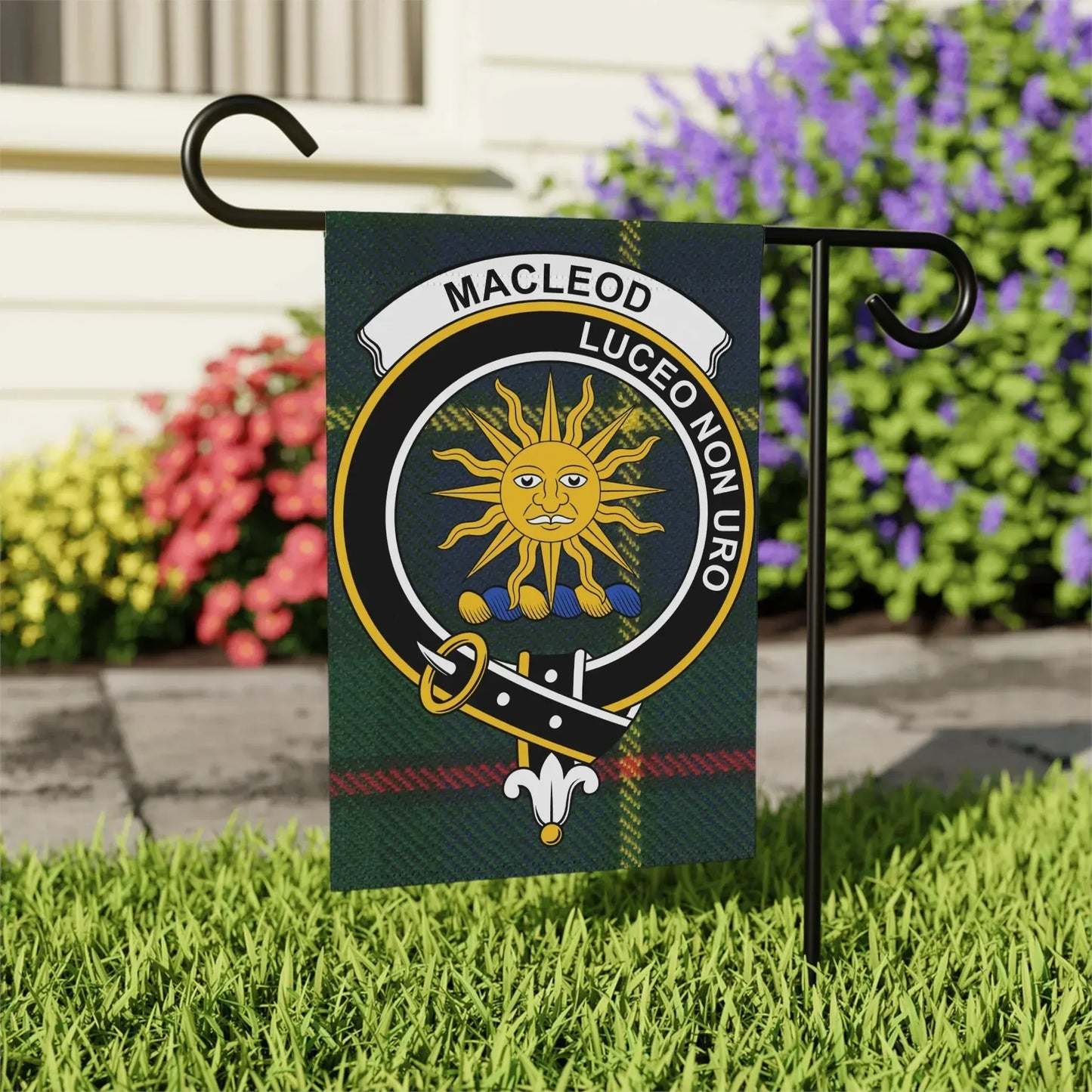 Macleod Luceo Non Uro Garden Flag product