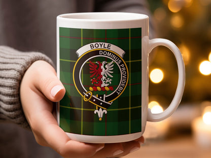 Boyle Dominus Providebit Crest Emblem Green Plaid Mug