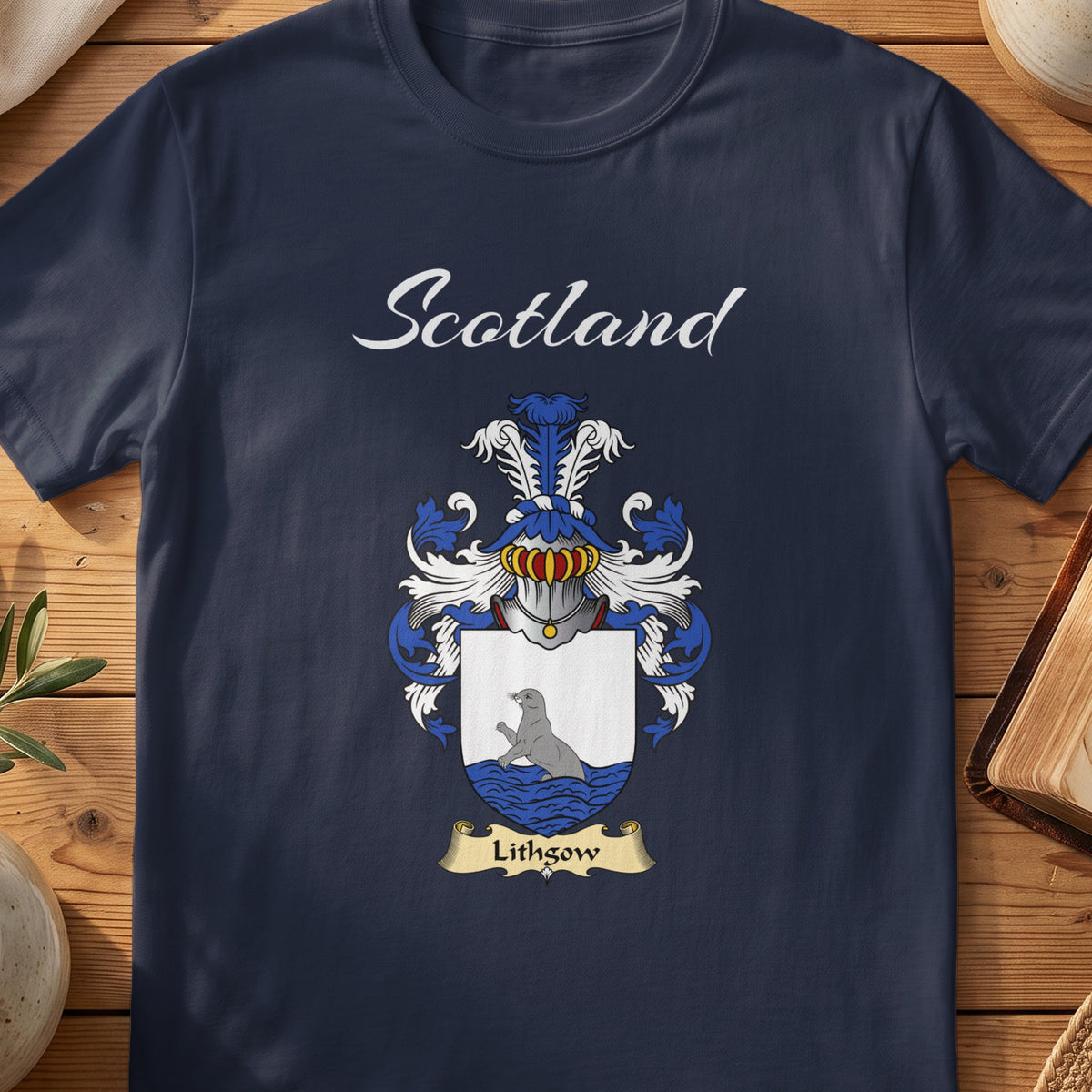 Lithgow Scottish family shield T-shirt in Navy