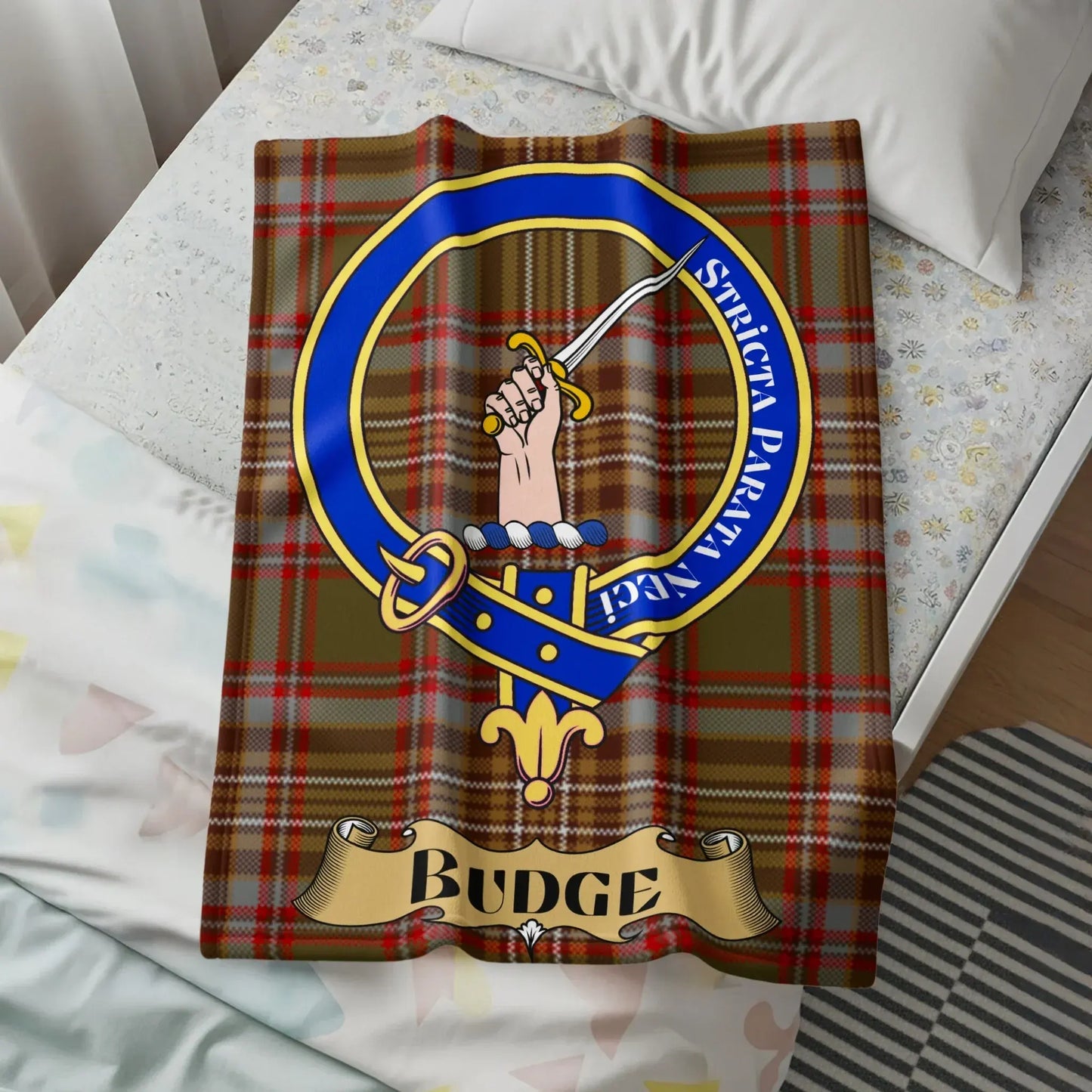 Budge Clan Crest Scottish Tartan Blanket