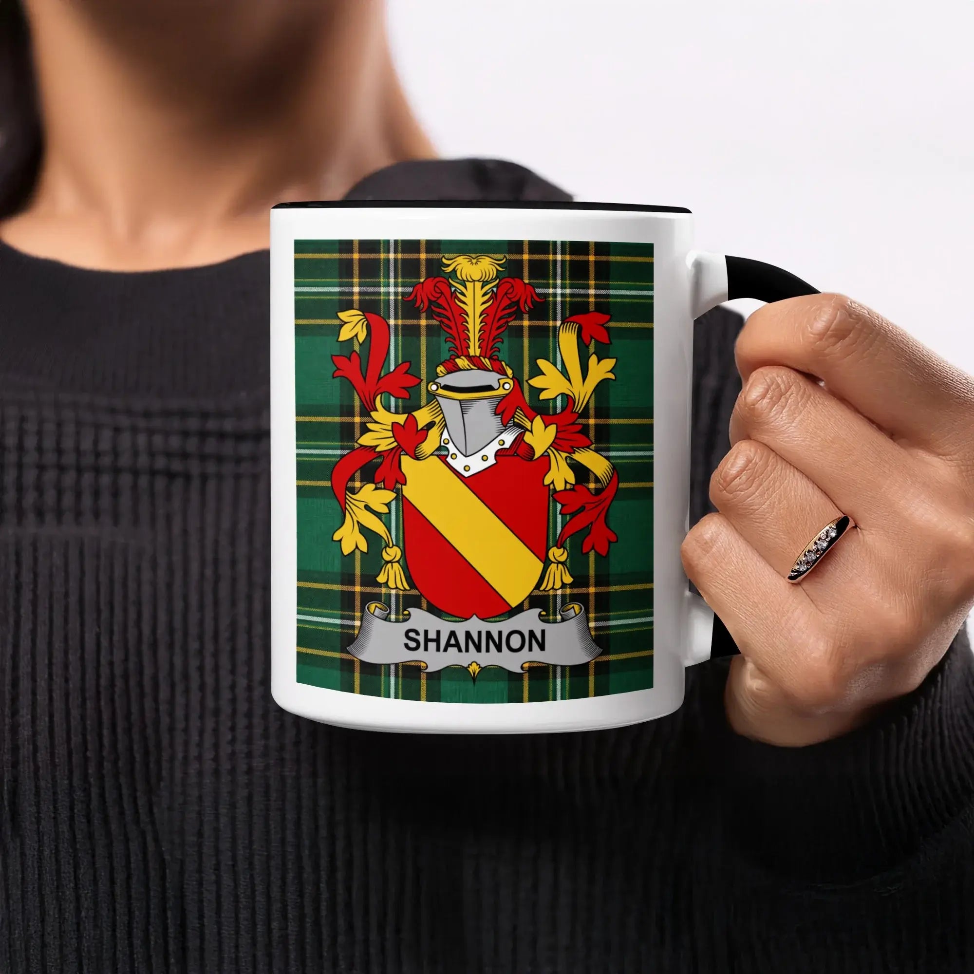 Shannon Irish heritage mug with black interior and family crest