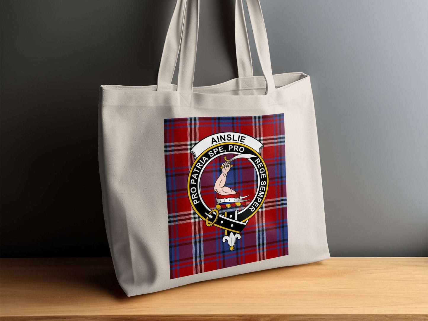 Ainslie Clan Crest Pro Patria Spe Pro Tote Bag - Living Stone Gifts