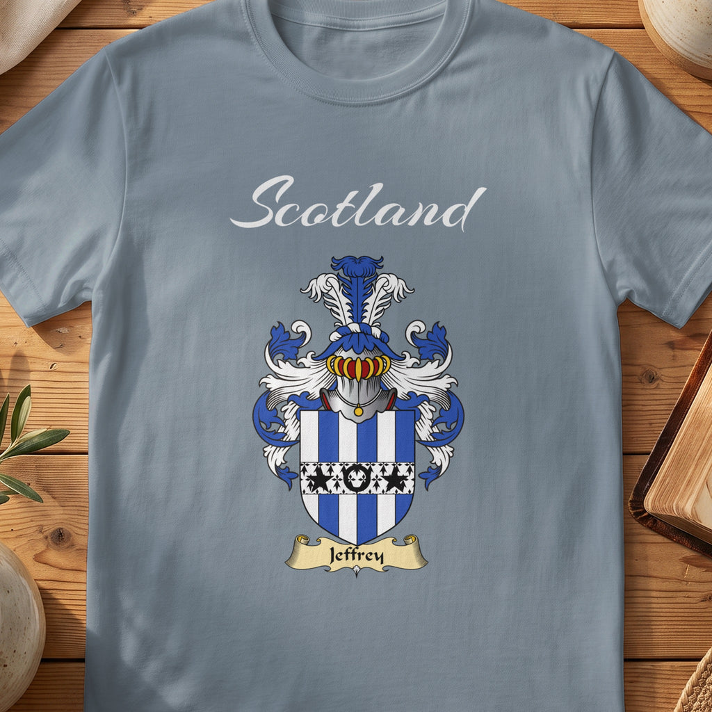 Jeffrey Scottish family shield T-shirt in Stone Blue