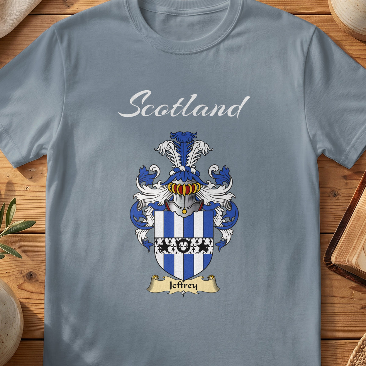 Jeffrey Scottish family shield T-shirt in Stone Blue
