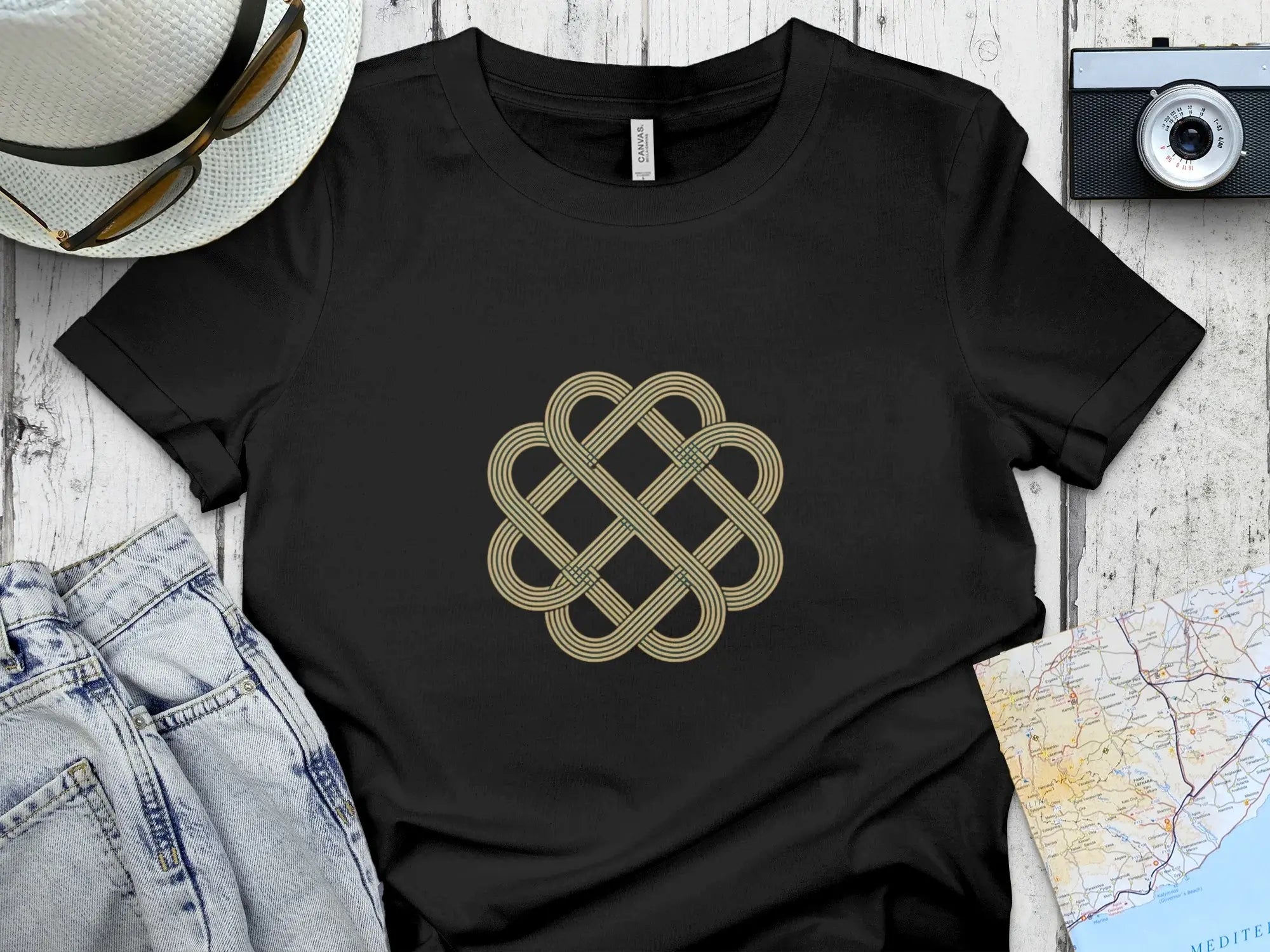 Interwoven Geometric Knot Design Black T-shirt