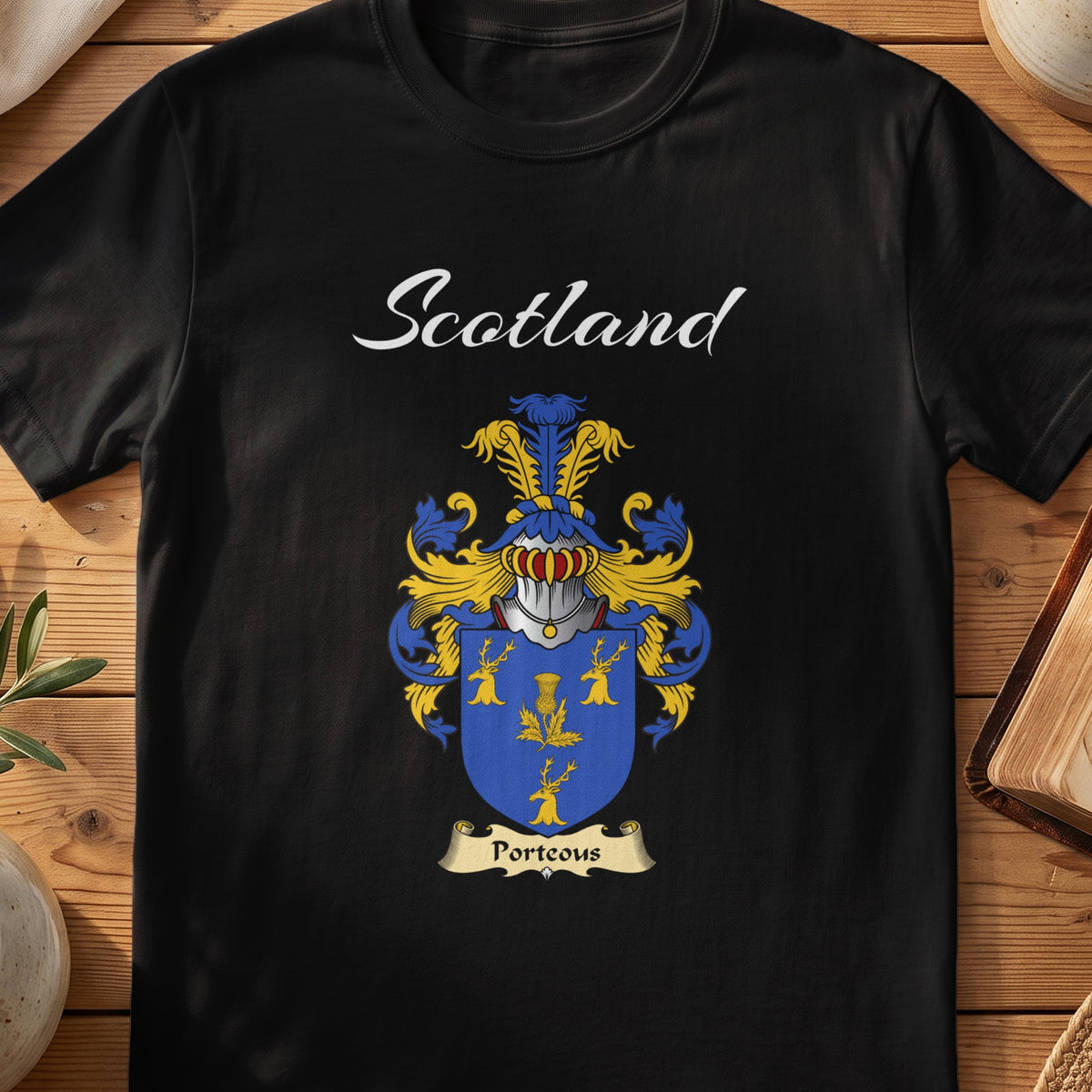Porteous Scottish family shield T-shirt in Black