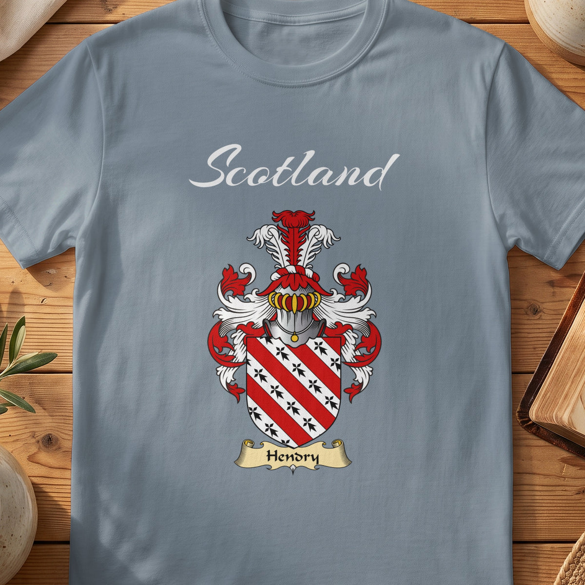 Hendry Scottish family shield T-shirt in Stone Blue