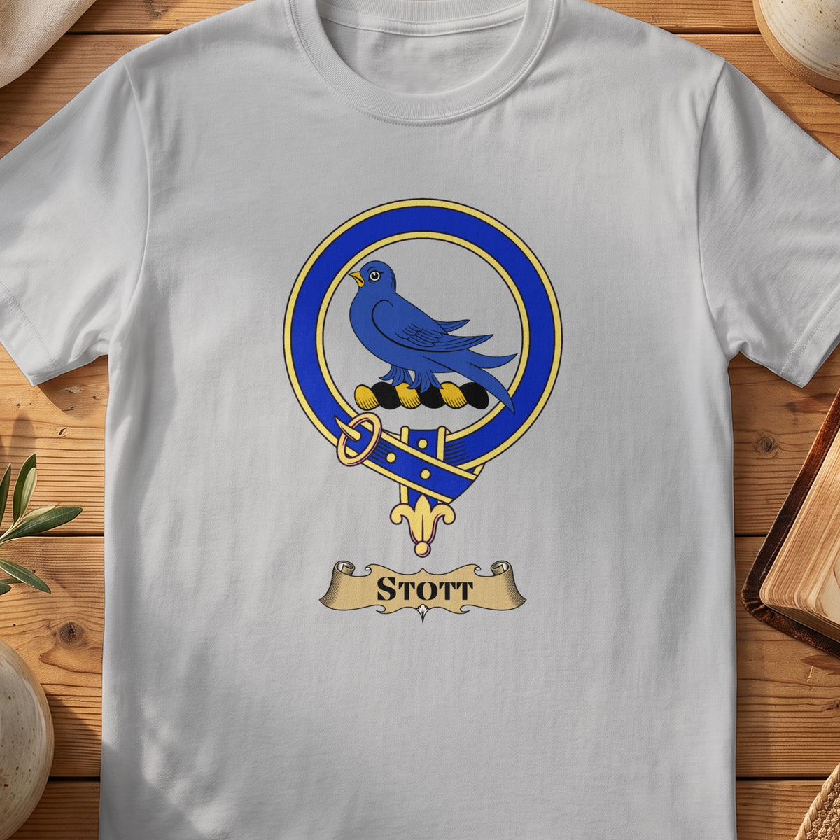 Stott Scottish clan crest T-shirt in Sport Grey