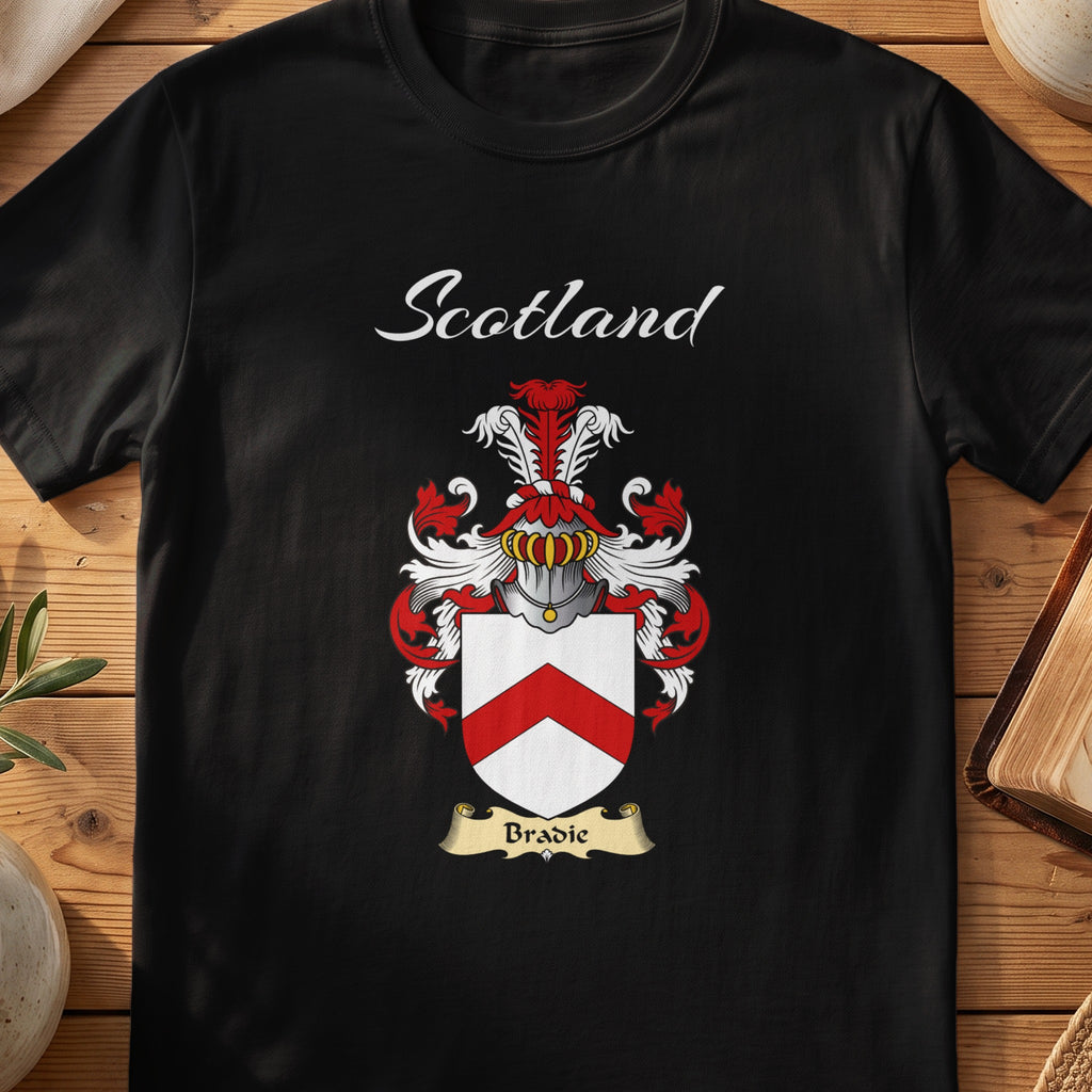 Bradie Scottish family shield T-shirt in Black