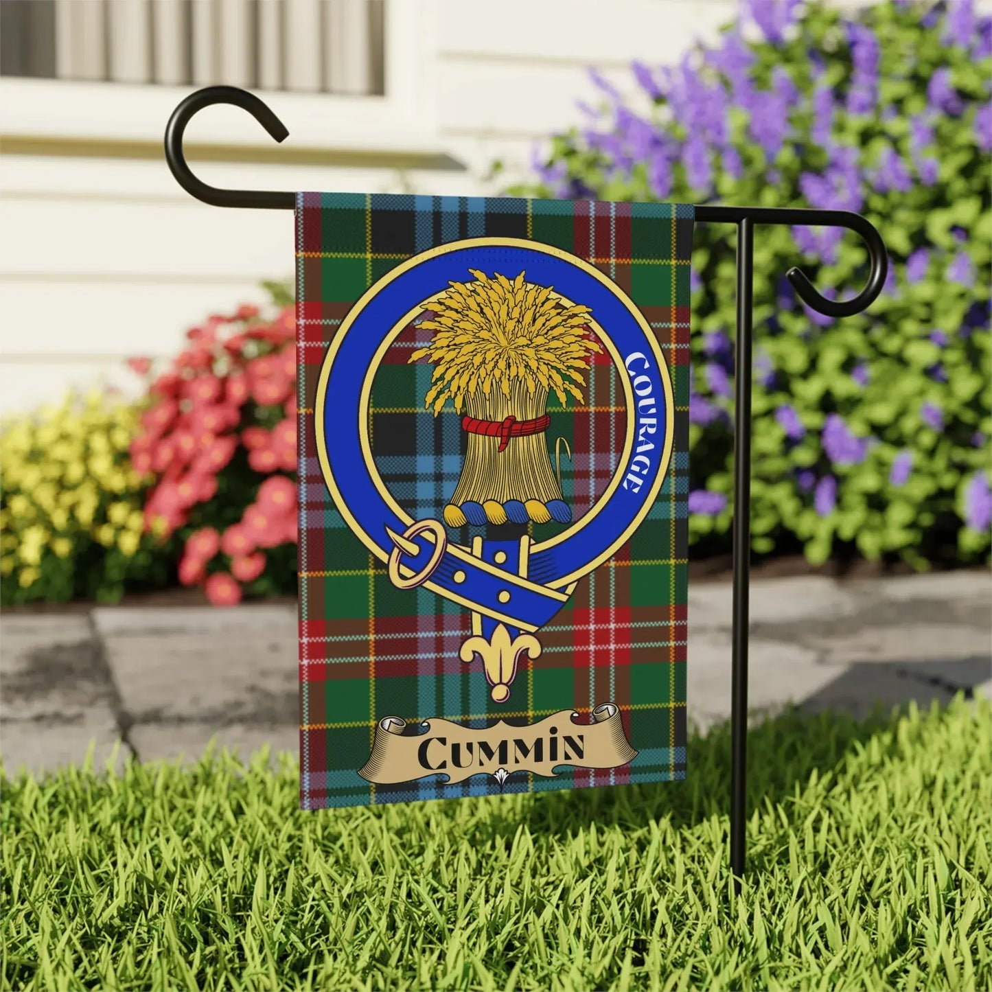 Courage Cummin Clan Crest Garden Flag product